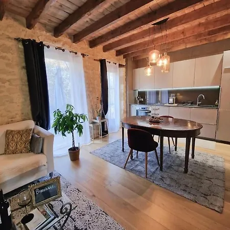 Maison De Jeanne Lägenhet Sarlat-la-Canéda