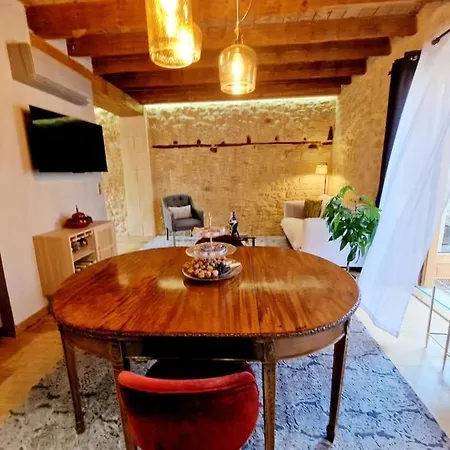 Maison De Jeanne Lägenhet *