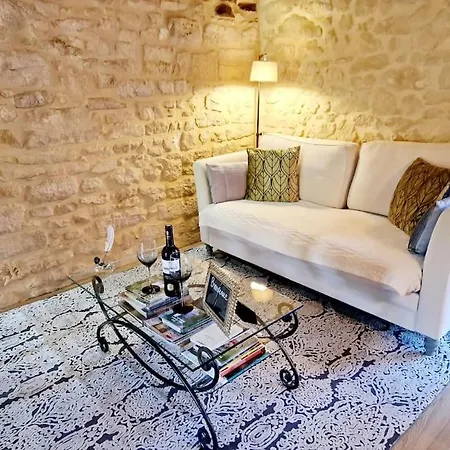 Maison De Jeanne