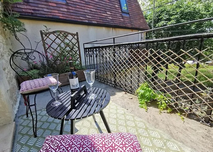 Maison De Jeanne * 萨尔拉拉卡内达