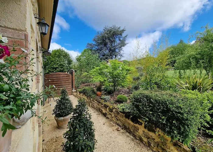 Maison De Jeanne * 萨尔拉拉卡内达